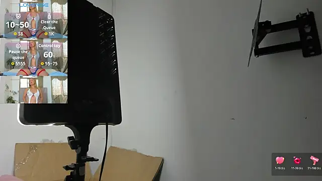 Snapshot of Lady_miss___ chatting on May 15, 2:35 pm Lady miss online show from May 15, 2:35 pm