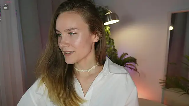 Snapshot of _Clare_Florence_ chatting on October 10, 1:32 pm  Clare Florence  online show from October 10, 1:32 pm