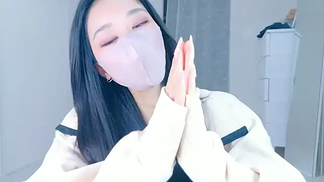 ramuchan desu online show from December 4, 2:21 am