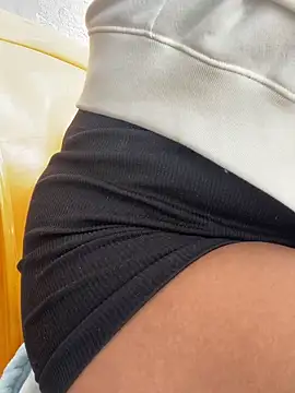 Snapshot of Sarahcutexoxox chatting on September 15, 2:50 pm Sarahcutexoxox online show from September 15, 2:50 pm