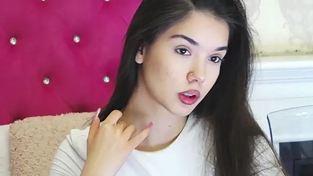AlexisDevine online show from May 2, 4:17 am