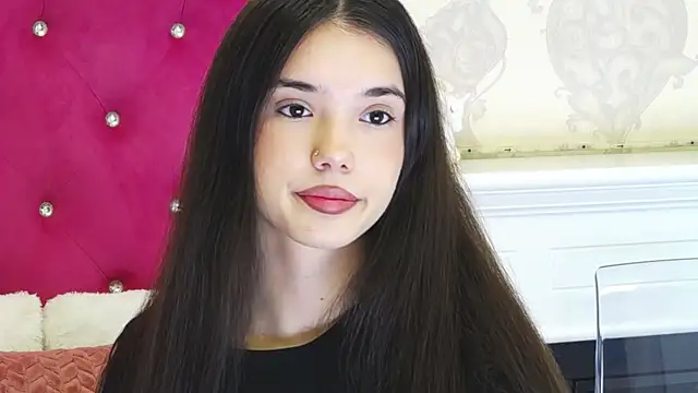 AlexisDevine online show from June 18, 4:24 am
