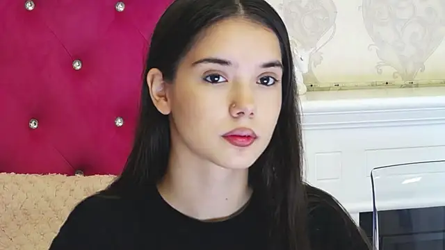 AlexisDevine online show from June 24, 4:22 am