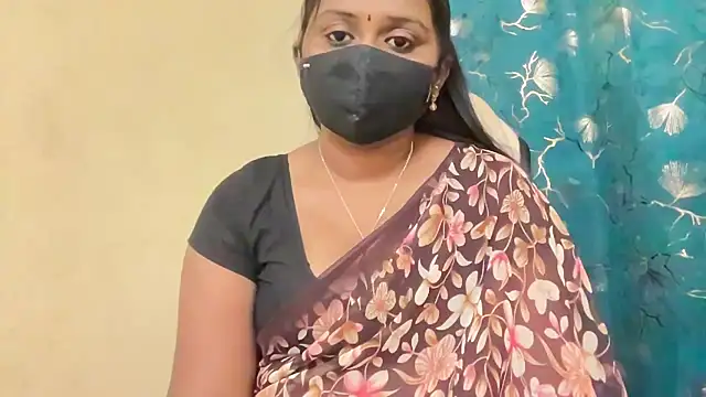 Snapshot of Pavani-Sexy chatting on May 8, 6:46 pm Pavani-Sexy online show from May 8, 6:46 pm