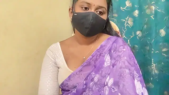 Snapshot of Pavani-Sexy chatting on May 9, 6:02 pm Pavani-Sexy online show from May 9, 6:02 pm