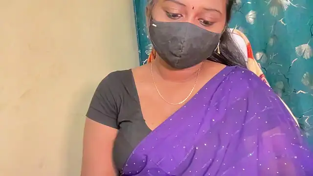 Snapshot of Pavani-Sexy chatting on May 24, 7:08 pm Pavani-Sexy online show from May 24, 7:08 pm