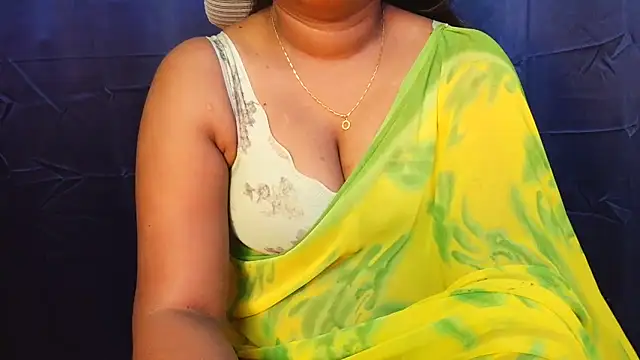 Snapshot of Pavani-Sexy chatting on June 12, 5:12 pm Pavani-Sexy online show from June 12, 5:12 pm
