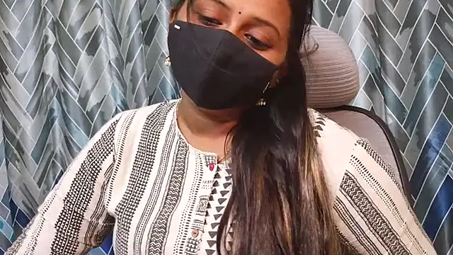 Pavani-Sexy online show from July 22, 3:15 pm