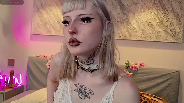 MilkMeSoftly online show from August 1, 8:24 am