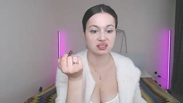 Snapshot of lustxSALLY chatting on July 9, 6:17 am lustxSALLY online show from July 9, 6:17 am