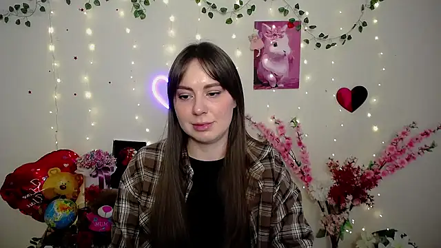 Amanda Bright  online show from March 4, 7:25 am