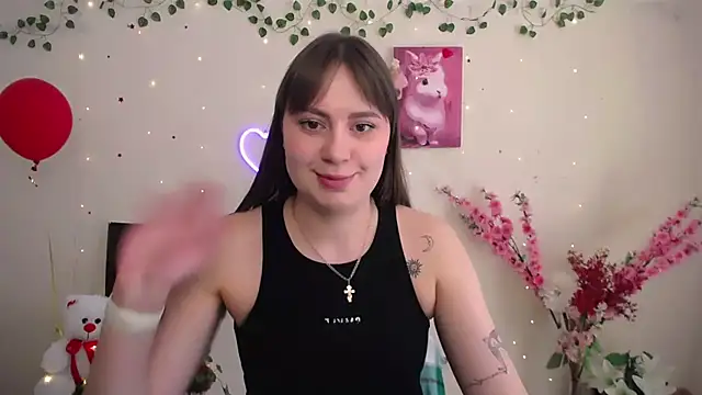 Amanda Bright  online show from April 27, 9:40 am
