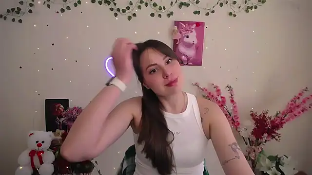 Snapshot of Amanda_Bright_ chatting on May 7, 10:42 am Amanda Bright online show from May 7, 10:42 am