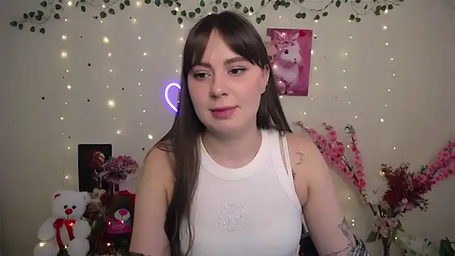 Snapshot of Amanda_Bright_ chatting on May 9, 8:08 am Amanda Bright online show from May 9, 8:08 am