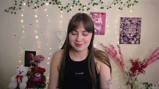 Snapshot of Amanda_Bright_ chatting on May 25, 10:54 am Amanda Bright online show from May 25, 10:54 am