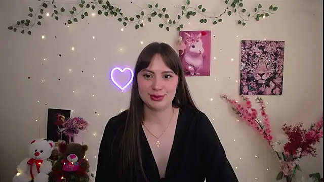 Snapshot of Amanda_Bright_ chatting on June 12, 9:52 am Amanda Bright online show from June 12, 9:52 am