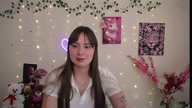 Snapshot of Amanda_Bright_ chatting on June 22, 9:50 am Amanda Bright online show from June 22, 9:50 am