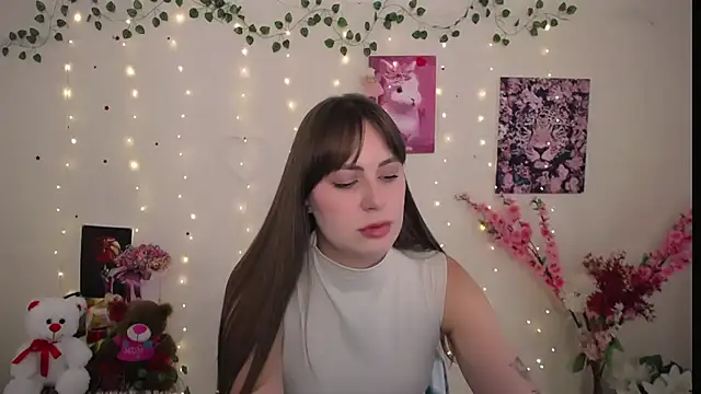 Snapshot of Amanda_Bright_ chatting on July 10, 11:02 am Amanda Bright online show from July 10, 11:02 am