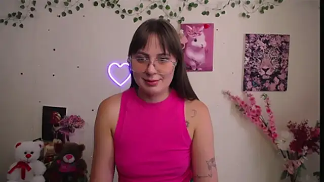 Snapshot of Amanda_Bright_ chatting on July 13, 12:52 pm Amanda Bright online show from July 13, 12:52 pm