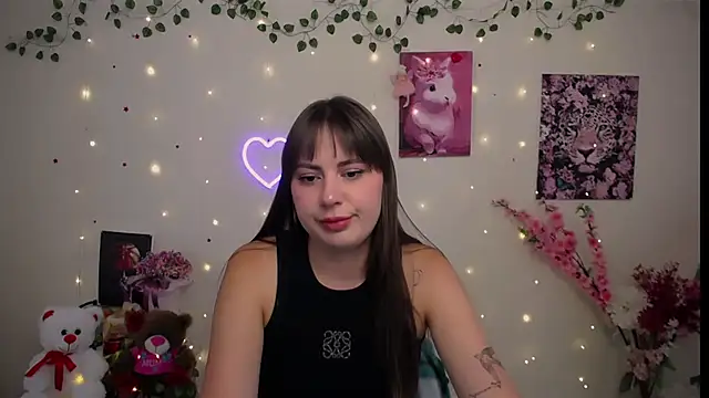 Snapshot of Amanda_Bright_ chatting on July 18, 7:34 am Amanda Bright online show from July 18, 7:34 am