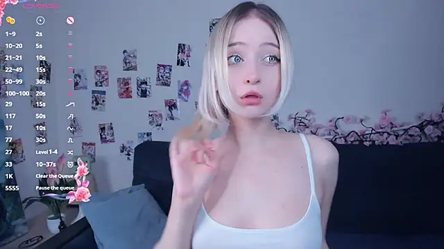 Megan--chan online show from May 6, 5:18 pm