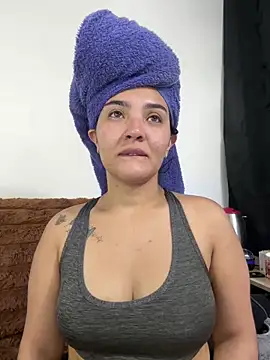 meli  brown online show from November 26, 2:45 am