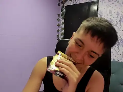  Hannah Hot online show from October 31, 1:50 am