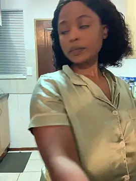 Snapshot of jayjayja19 chatting on May 28, 3:42 pm jayjayja19 online show from May 28, 3:42 pm