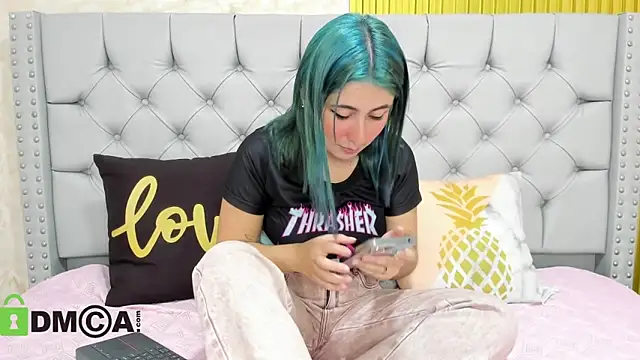 Skarlet 04 online show from November 20, 5:23 pm