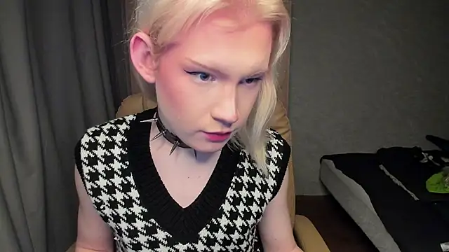 Sasyhk0 online show from January 15, 8:01 pm