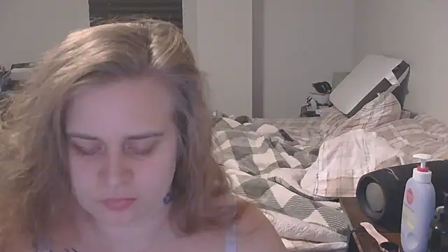 Sexyblonde12344 online show from December 18, 8:15 pm