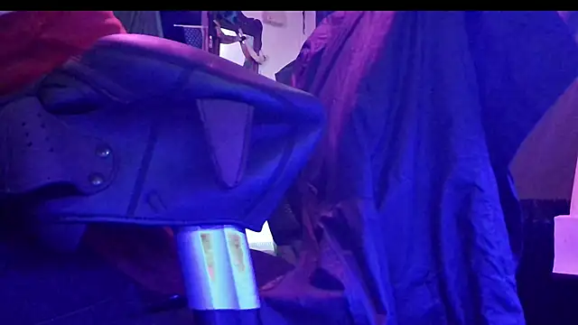 MasterDaddyCool online show from October 15, 7:52 am