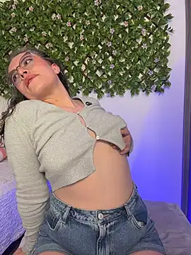 Katheerine online show from January 18, 1:09 am