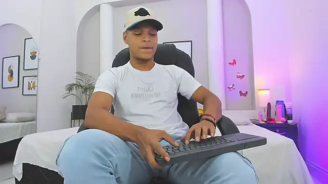 Ricky Owens1 online show from October 27, 8:46 pm