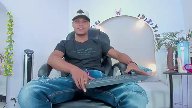 Ricky Owens1 online show from November 6, 8:10 pm