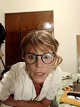 Polly23 online show from December 19, 10:39 pm