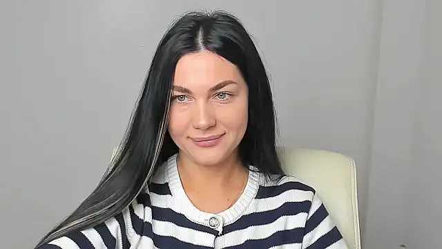 Lune Moon online show from November 21, 6:45 am