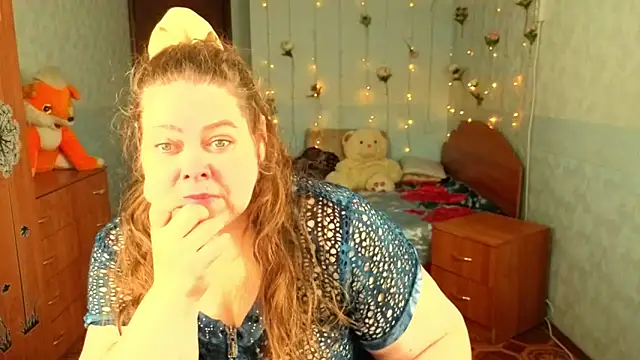 Snapshot of Audrey_Aura chatting on November 18, 5:12 am Audrey Aura online show from November 18, 5:12 am