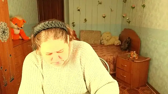 Snapshot of Audrey_Aura chatting on December 15, 5:23 am Audrey Aura online show from December 15, 5:23 am