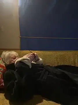 ladyboatlady online show from December 3, 7:16 am