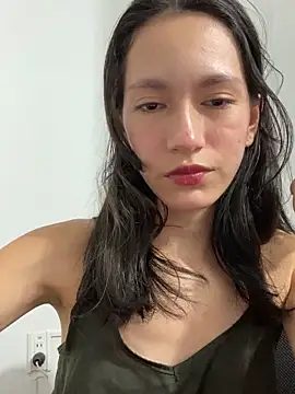 LilyThea online show from October 23, 11:57 pm