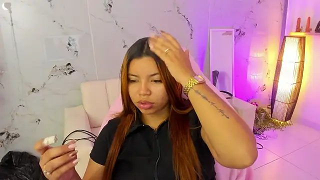 scarlett enjoy1 online show from November 10, 1:32 pm