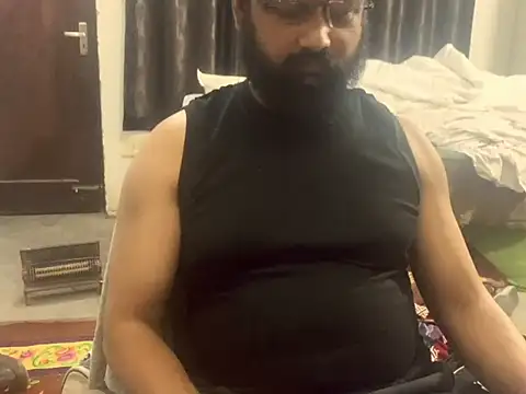 Dollseye online show from March 5, 1:18 pm