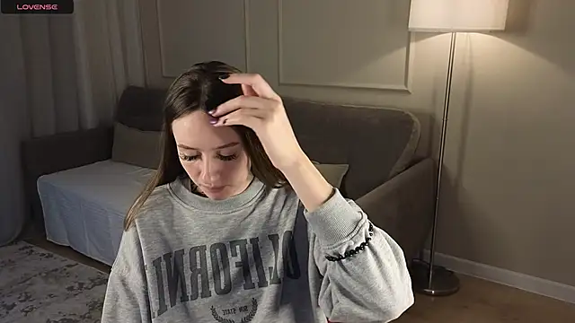 cutienaughtygirl online show from October 15, 8:36 am