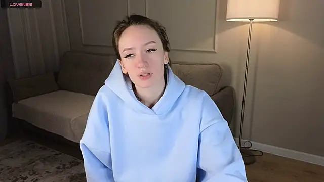 Snapshot of cutienaughtygirl chatting on May 10, 12:21 pm cutienaughtygirl online show from May 10, 12:21 pm