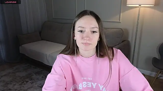 Snapshot of cutienaughtygirl chatting on May 11, 8:31 am cutienaughtygirl online show from May 11, 8:31 am