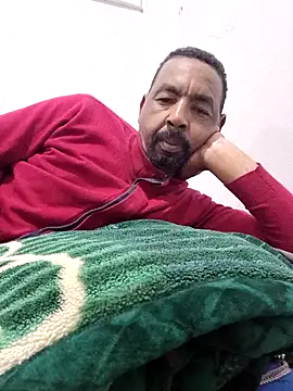 Snapshot of Bob_black chatting on March 15, 1:00 am Bob black online show from March 15, 1:00 am