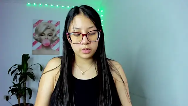 rouse red online show from December 4, 7:33 pm