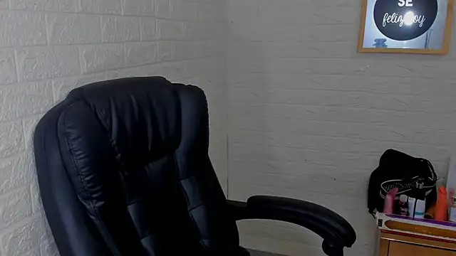 Snapshot of Arthemisa_tay69 chatting on February 5, 5:23 am Arthemisa tay69 online show from February 5, 5:23 am