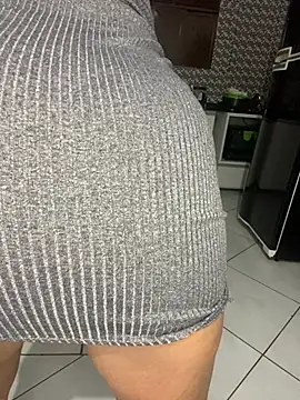 moranguito hot online show from February 6, 11:41 pm